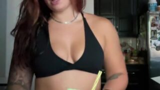 Show Big Tits ! HOT Sexy [ Abby Berner ] !!!